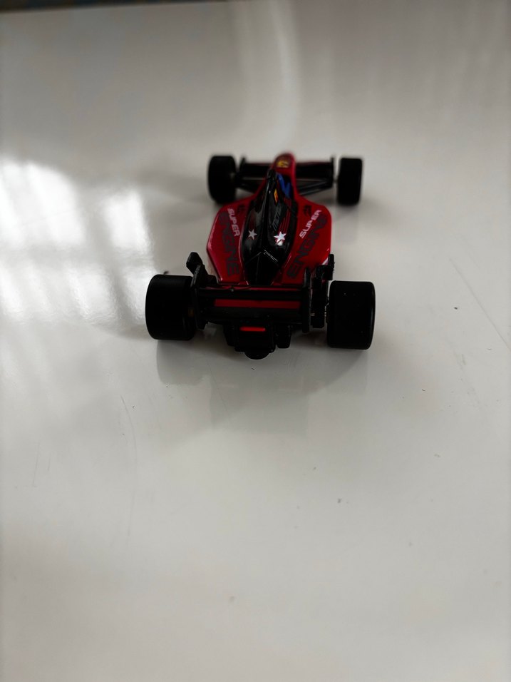 Kırmızı Yarış Arabası Oyuncak - Görsel 4