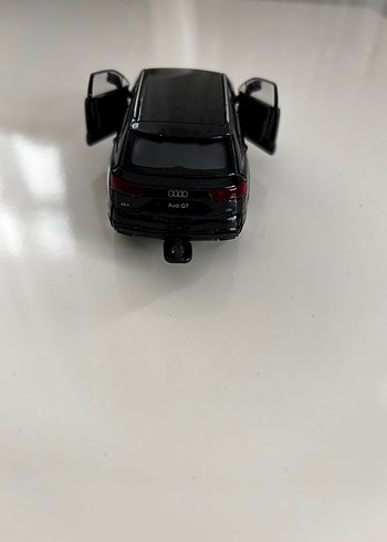 Siyah Audi Q7 Oyuncak Araba - Görsel 4