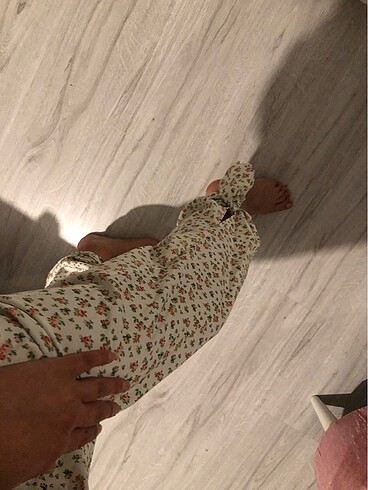 36 Beden çeşitli Renk Çiçekli pantolon