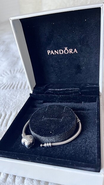Pandora bileklik