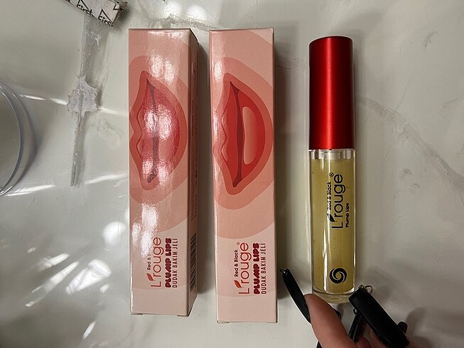 Sephora dudak büyüten Gloss