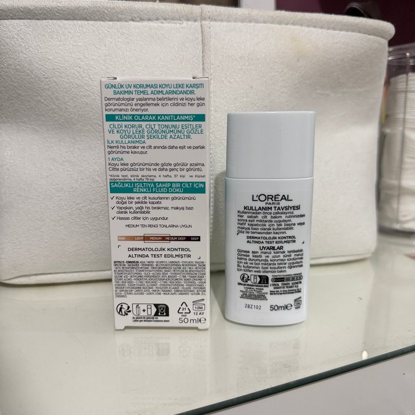 L'Oréal Paris Bright Reveal SPF 50 Güneş Kremi - Görsel 2