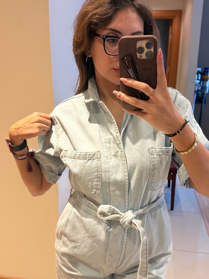 Kadın Gri Kemerli Kısa Denim Tulum - Görsel 4