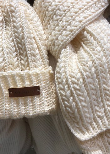 Özel Yapım El Örgüsü Atkı Bere ve Eldiven Takımı - Görsel 7