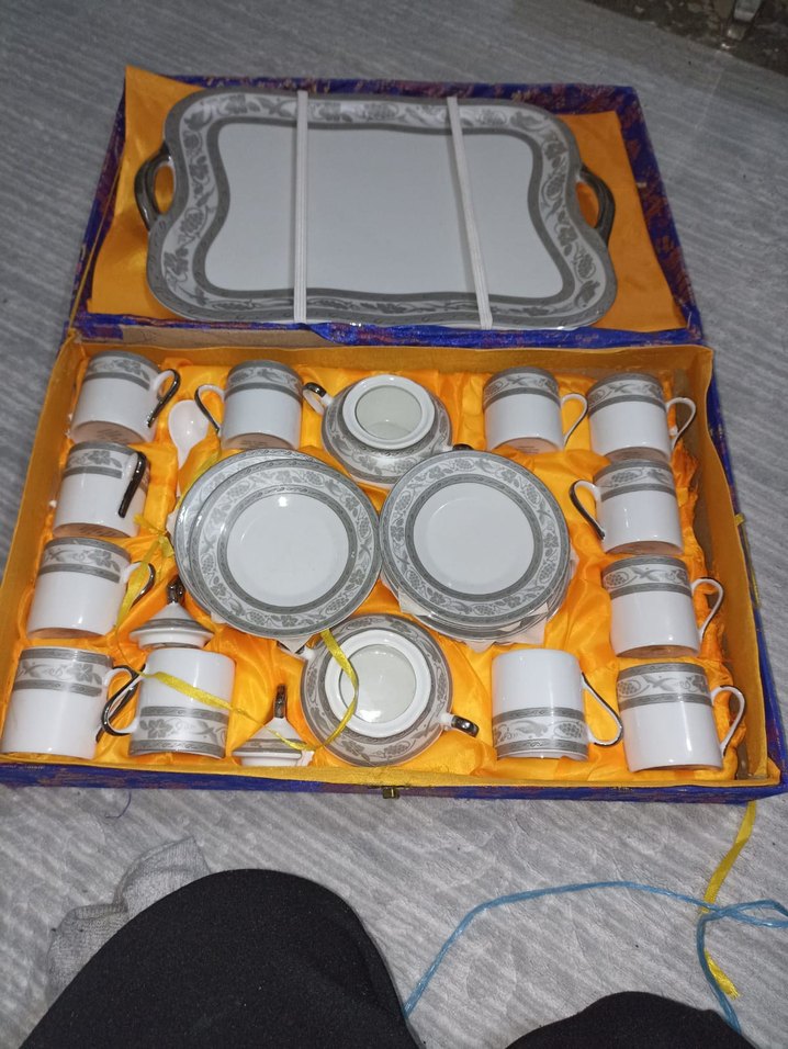 Desenli Beyaz Gri kahve fincan 
Seti ve Tepsi  29 parça - Görsel 2