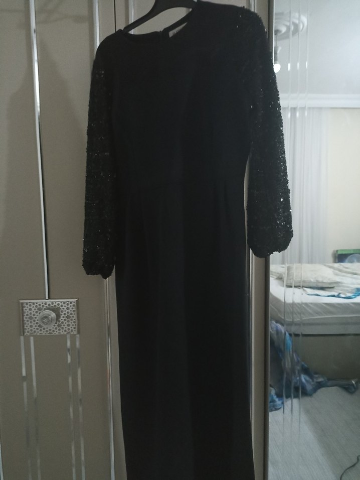 Siyah Payetli Uzun Kollu Gotik Elbise - Görsel 2