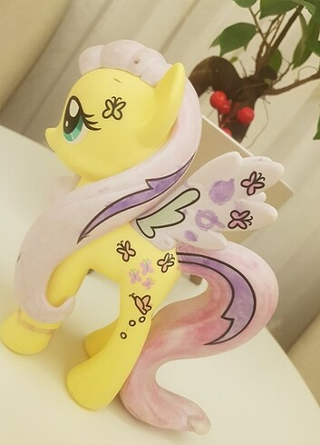 my little pony hasbro 2012, bazi boyamalar var fotografladim oyn