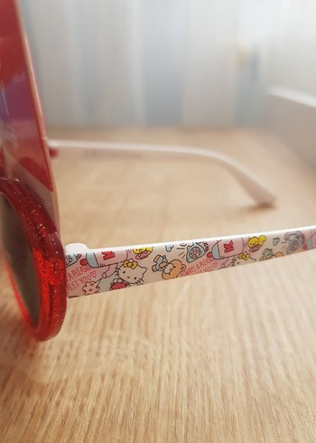 Beden kırmızı Renk Hello Kitty Kırmızı Kalp Güneş Gözlüğü