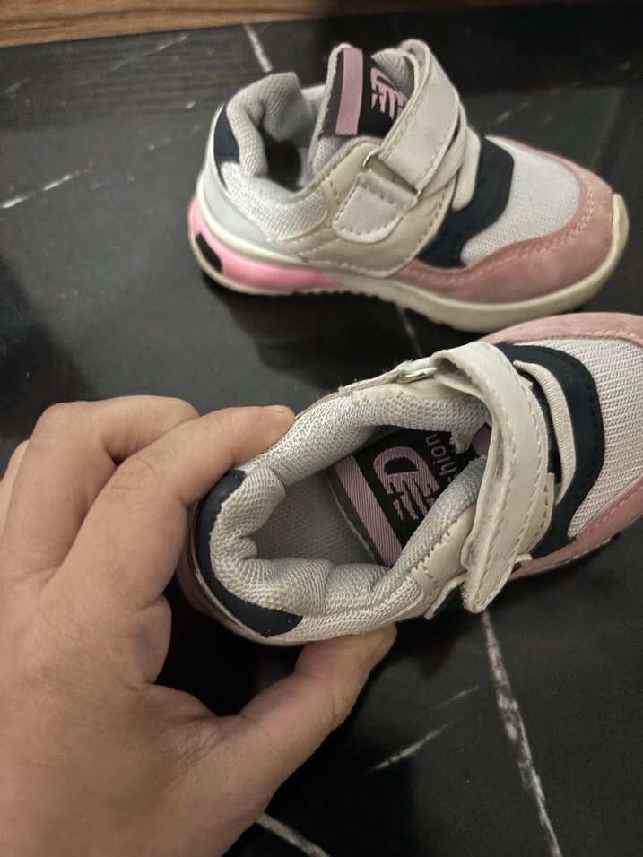 Kız Çocuk Pembe Cırtcırtlı Spor Ayakkabı - Görsel 3