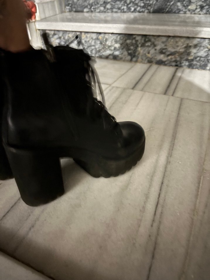 Siyah Platform Topuklu Gotik Kadın Botları - Görsel 3