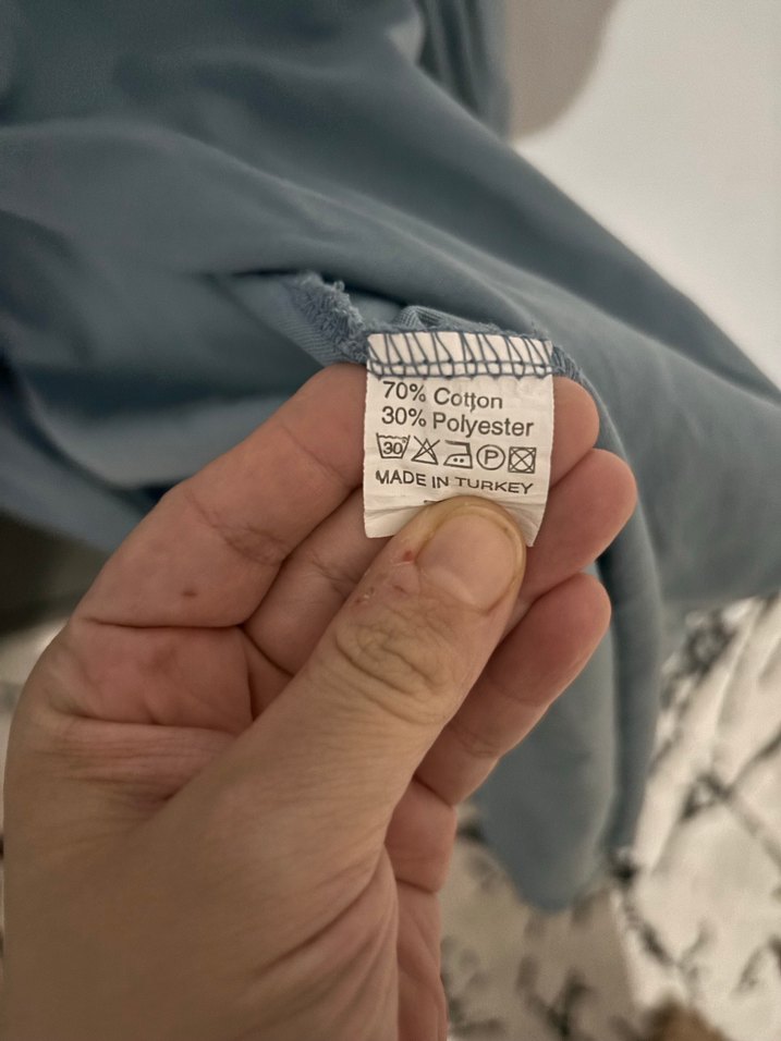 Gri Uzun Kollu Düğmeli Denim Gömlek - Görsel 2