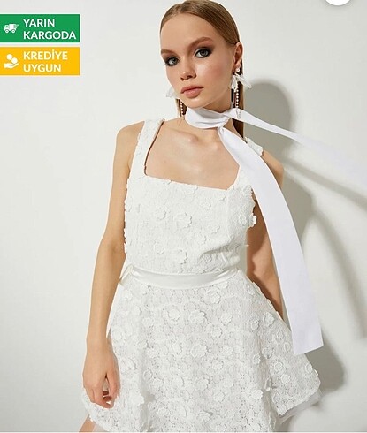 l Beden beyaz Renk Bride elbisesi??