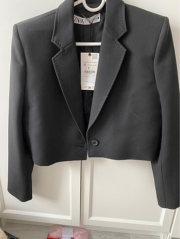 Zara crop blazer