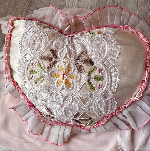 Kalpli Yastiık - Görsel 2