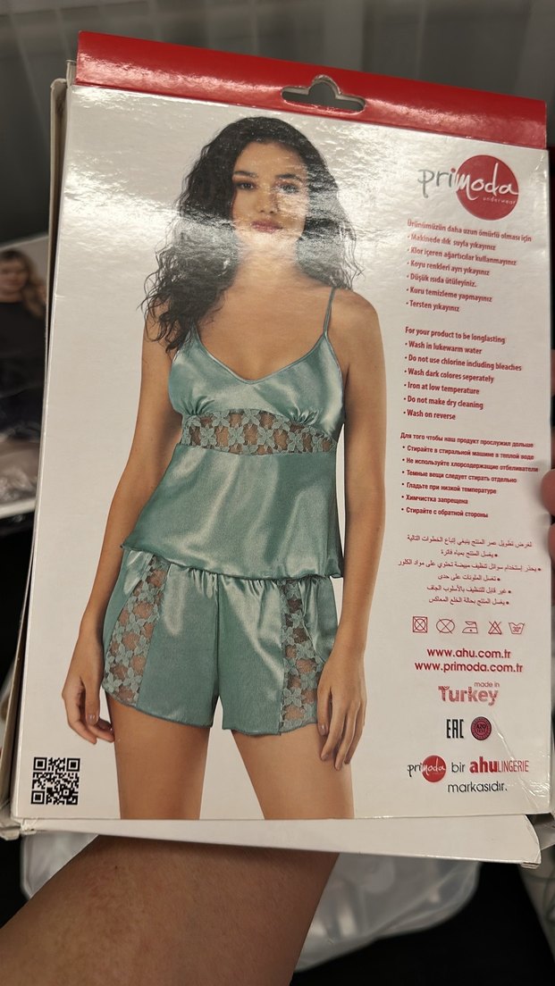 Turkuaz Mini İpek Görünümlü Nakışlı Kadın Pijama - Görsel 2