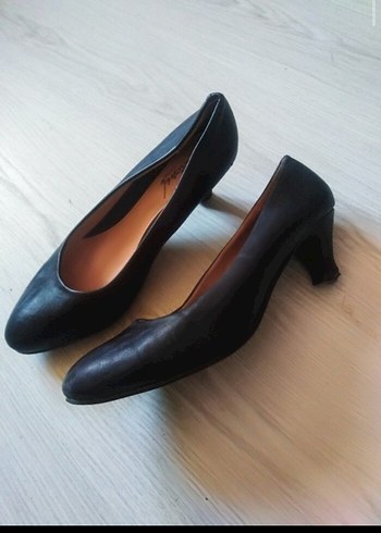 Siyah Süet Stiletto Kadın Topuklu Ayakkabı - Görsel 3