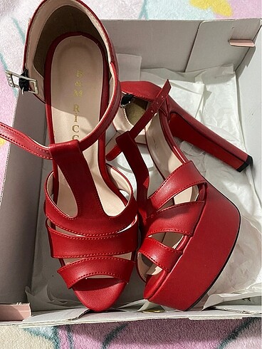38 Beden kırmızı Renk Kırmızı Topuklu Ayakkabı