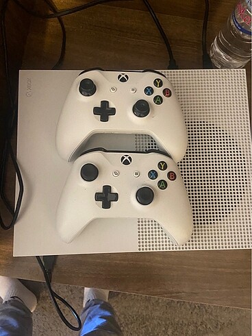 Xbox one s ?1Tb