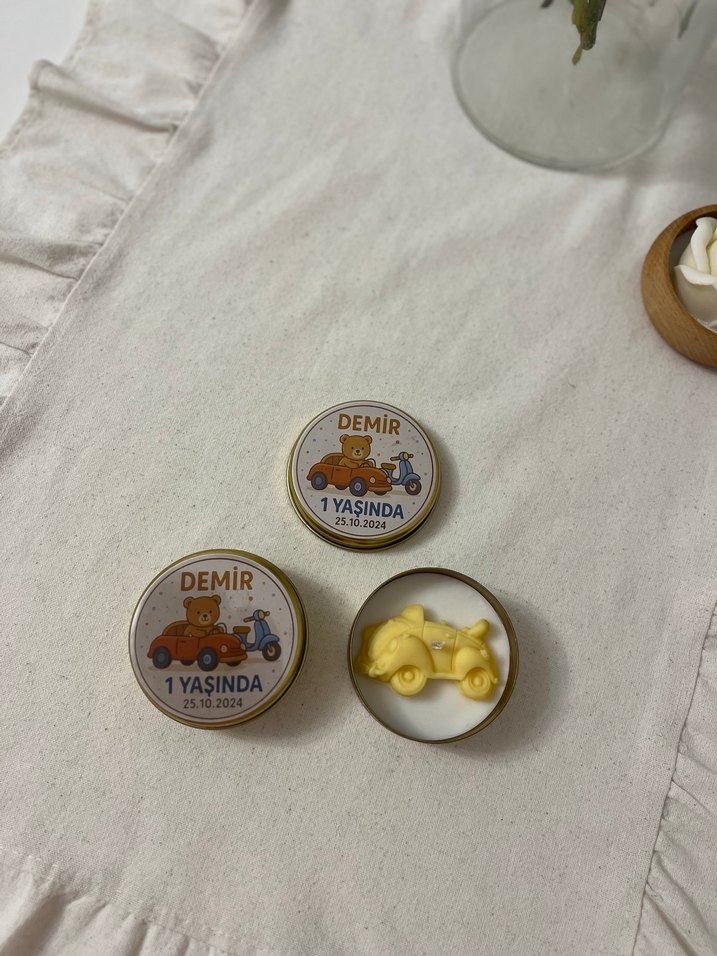 Sarı Oyuncak Araba Şeklinde Mum - Görsel 4