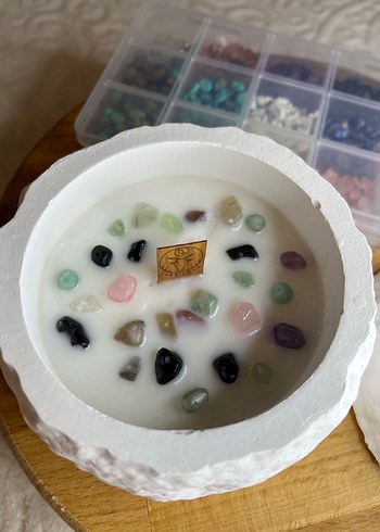 Beyaz Taş Görünümlü Mum ve Taş Süslemeli - Görsel 3