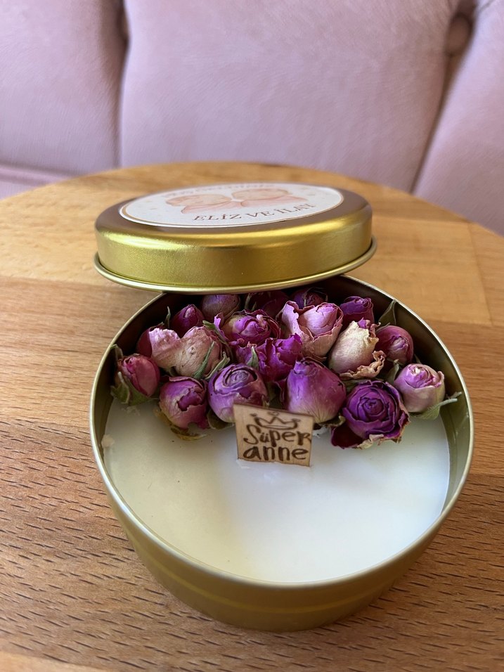 Bej Pastel Mum ve Kutu - Görsel 2