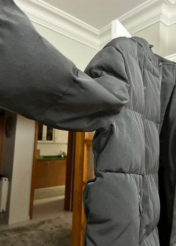 Siyah Kapüşonlu Erkek Kışlık Mont - Görsel 2