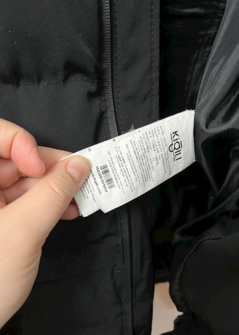 Siyah Kapüşonlu Erkek Kışlık Mont - Görsel 4