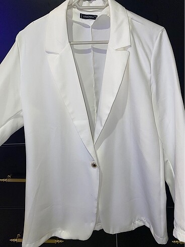 Beyaz blazer ceket
