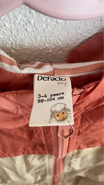 Defacto Yağmurluk