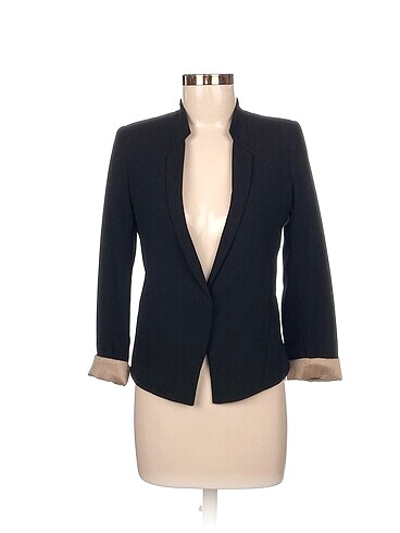 Mango Blazer %70 İndirimli.