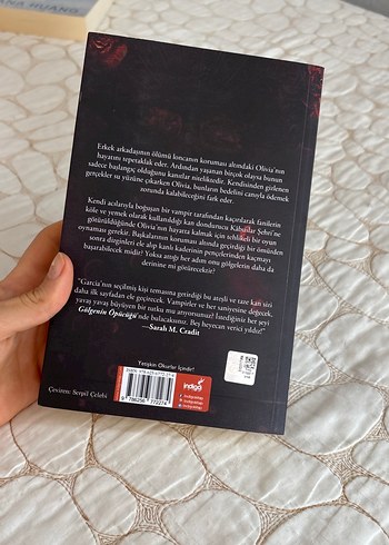 Beden Gölgenin Öpücüğü - Rebecca L. Garcia