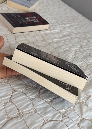 Yıkılmış Taht - K.F. Breene Kitap Seti