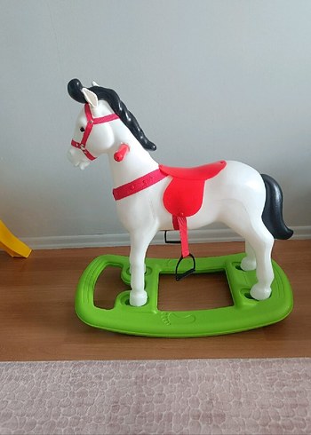 Sallanan At - Görsel 2