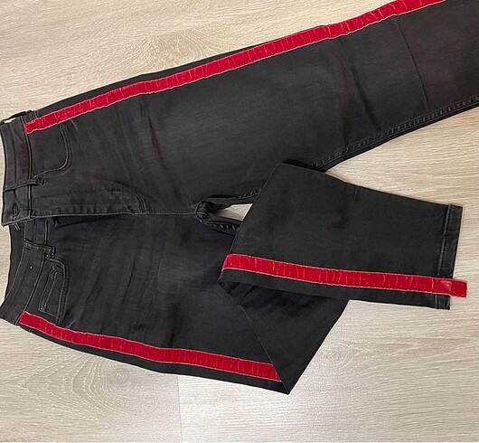 Şeritli pantolon
