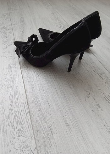 Siyah Fiyonklu Kadın Stiletto Topuklu Ayakkabı - Görsel 5