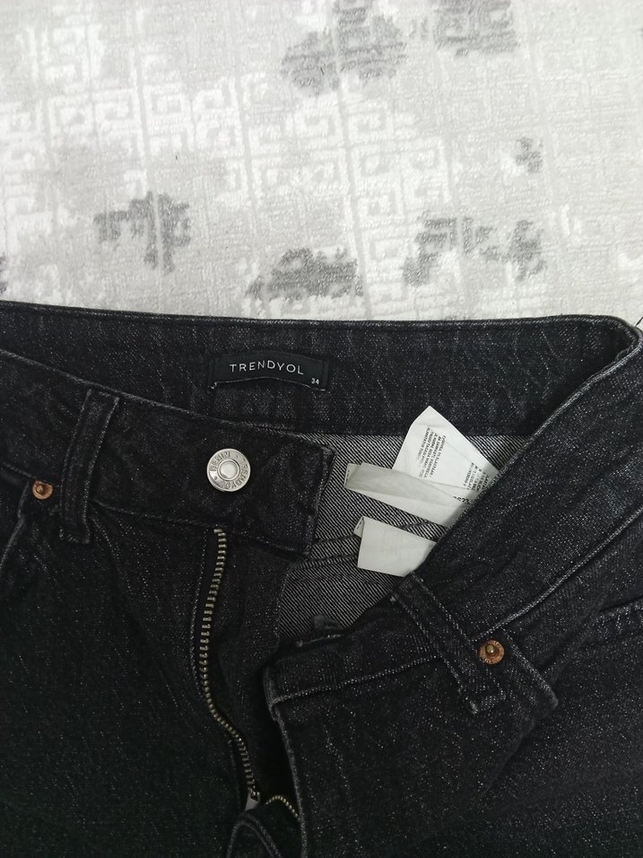 Siyah Bol Kesim Midi Denim Kadın Jean - Görsel 3