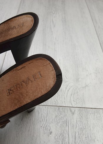 Bej Yılan Desenli Platform Topuklu Kadın Terlik - Görsel 3