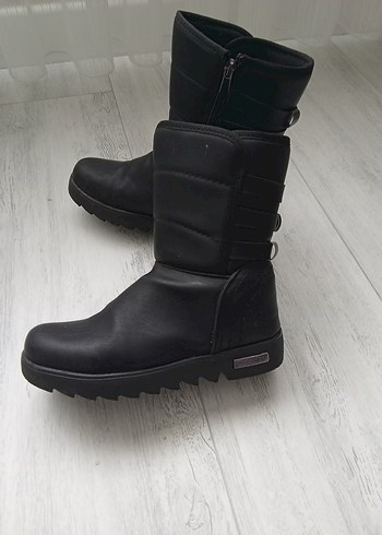 Siyah Dolgu Topuklu Kadın Bot - Görsel 6