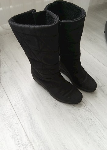 Siyah Kadın Dolgu Topuklu Botlar - Görsel 2