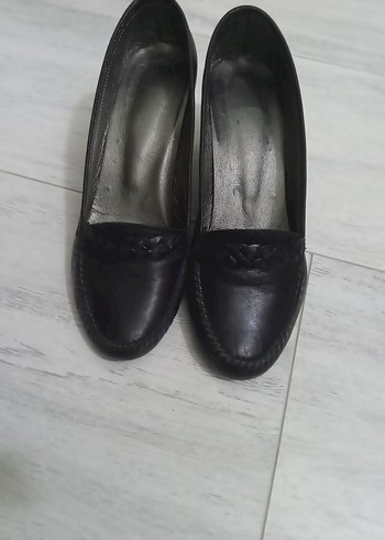 Klasik Siyah Kadın Topuklu Ayakkabı - Görsel 5