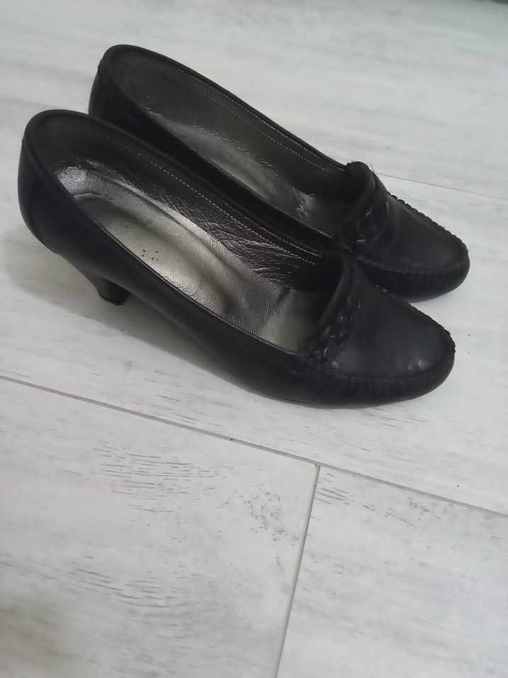 Klasik Siyah Kadın Topuklu Ayakkabı - Görsel 2