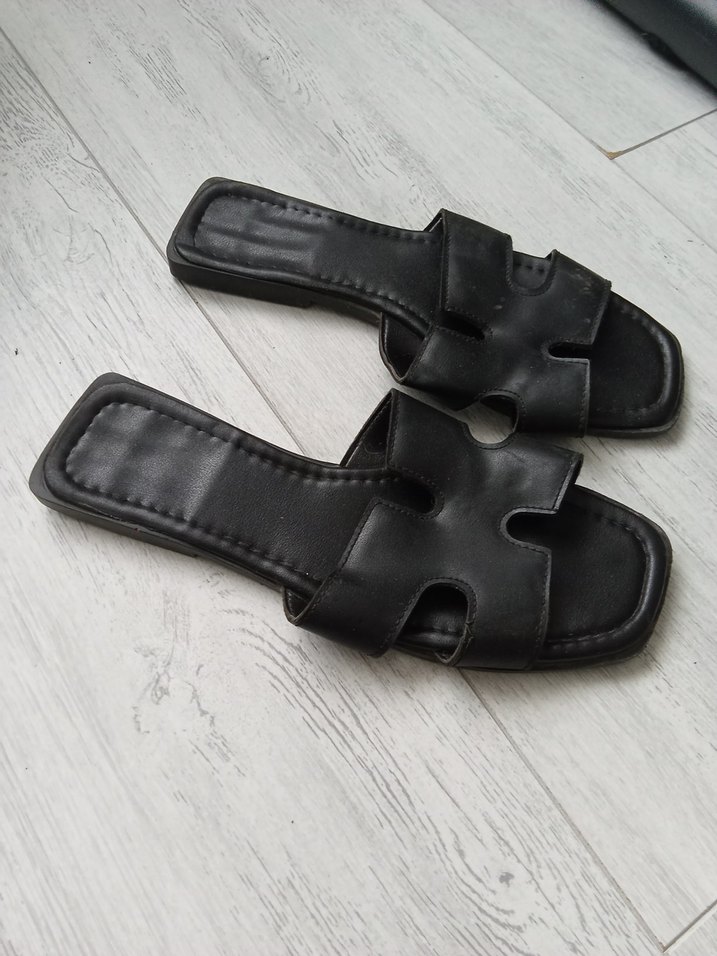 Siyah Deri Kadın Terlik, Tokalı, Topuklu - Görsel 2