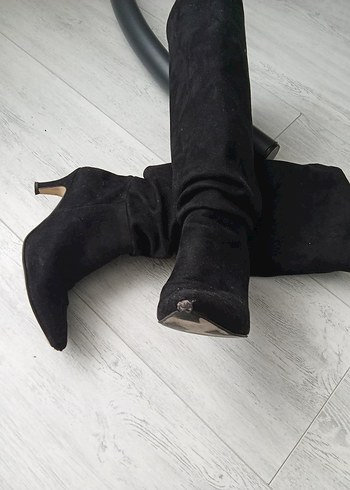 Siyah Süet Topuklu Tokalı Dizüstü Bot - Görsel 4