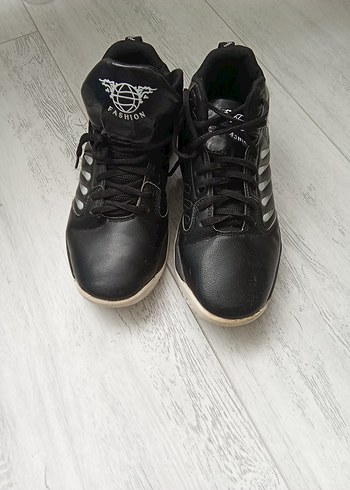 Siyah Bağcıklı Basketbol Ayakkabısı - Görsel 4