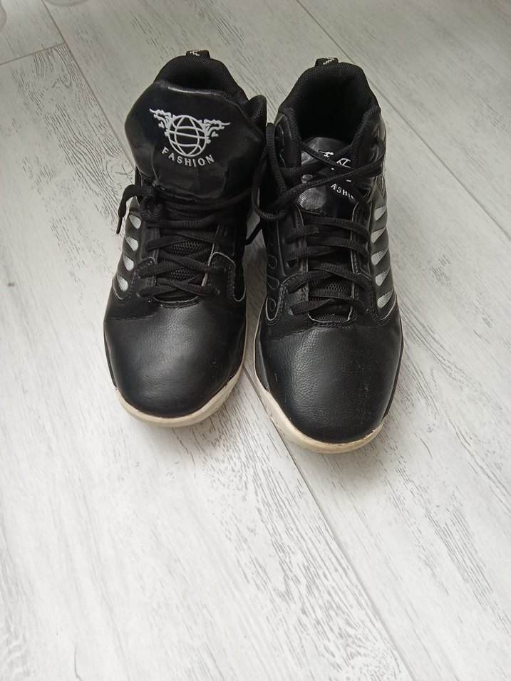 Siyah Bağcıklı Basketbol Ayakkabısı - Görsel 4