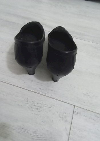 Siyah Tokalı Stiletto Kadın Klasik Ayakkabı - Görsel 2