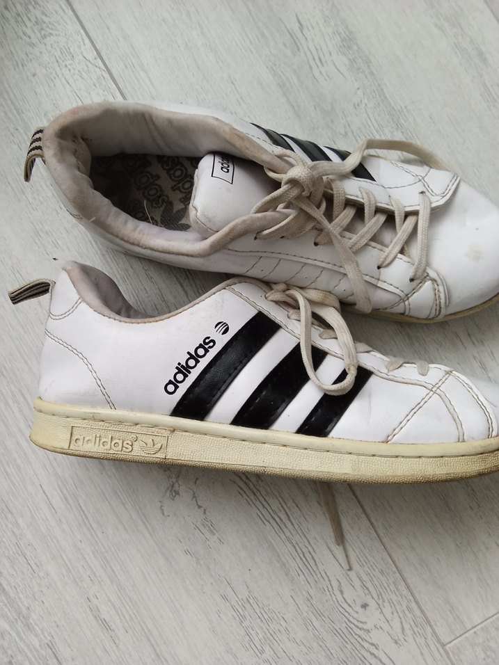 Beyaz Adidas Bağcıklı Kadın Spor Ayakkabı - Görsel 3