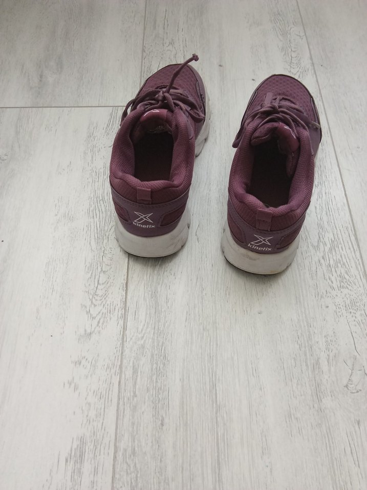 Mor Bağcıklı Kadın Spor Ayakkabı - Görsel 3