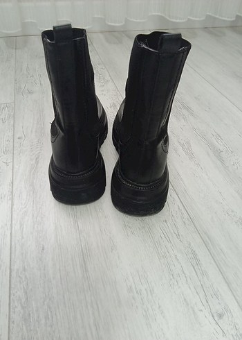 Siyah Minimalist Kadın Botları Blok Topuklu - Görsel 5