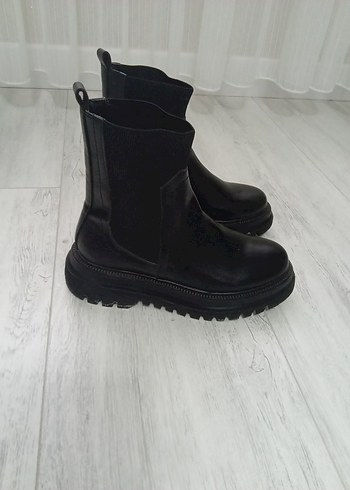 Siyah Minimalist Kadın Botları Blok Topuklu - Görsel 6